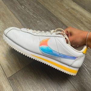 Nike Cortez W size 8